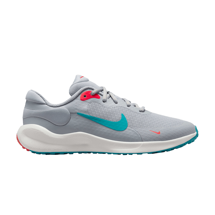 nike revolution 5 junior white