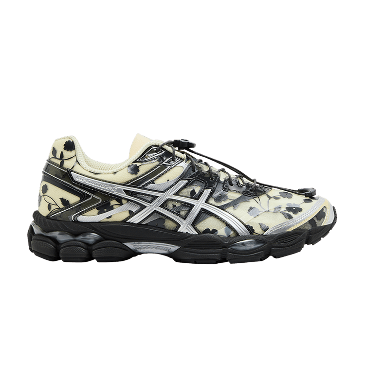Cecilie BahnsenxAsics WMNS Gel-Cumulus Buy Asics Cecilie Bahnsen x Gel Cumulus 16 'Ivory Black