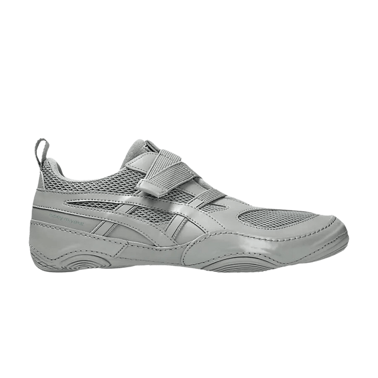 Гиперпленка Issey Miyake x ASICS 