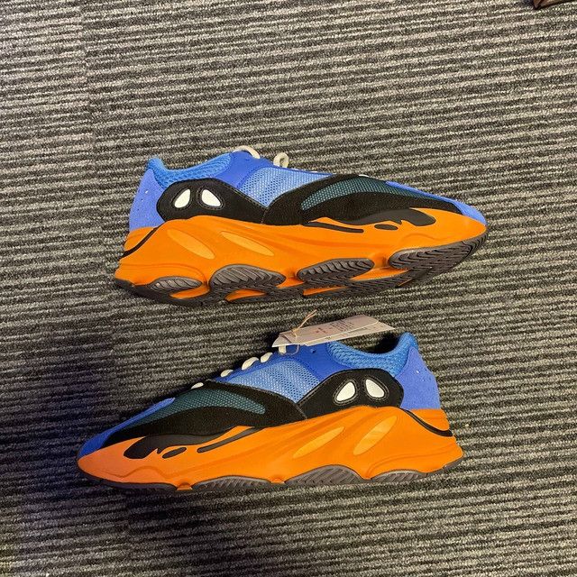 yeezy 700 static goat