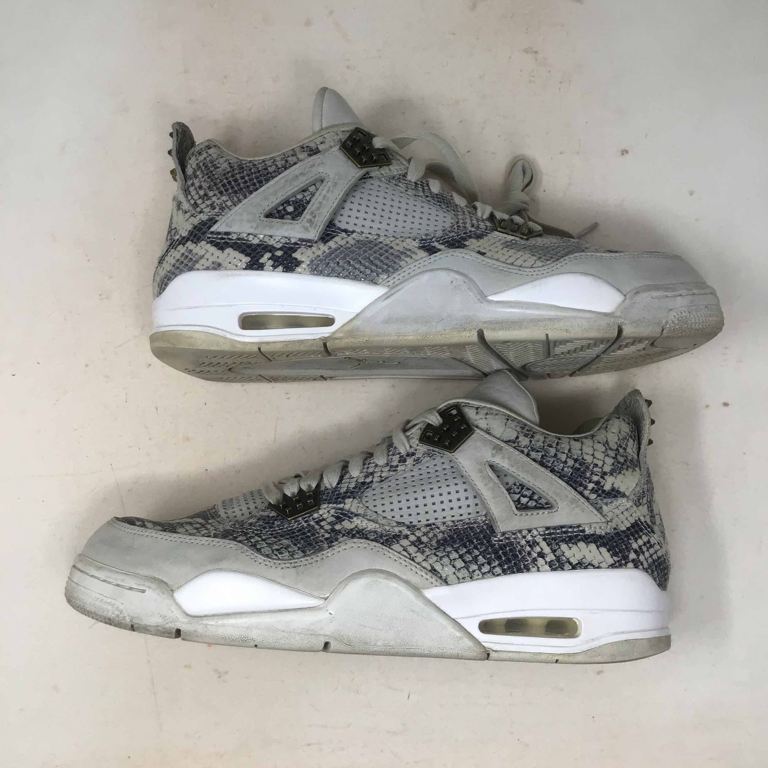 Used Air Jordan 4 Retro Premium 