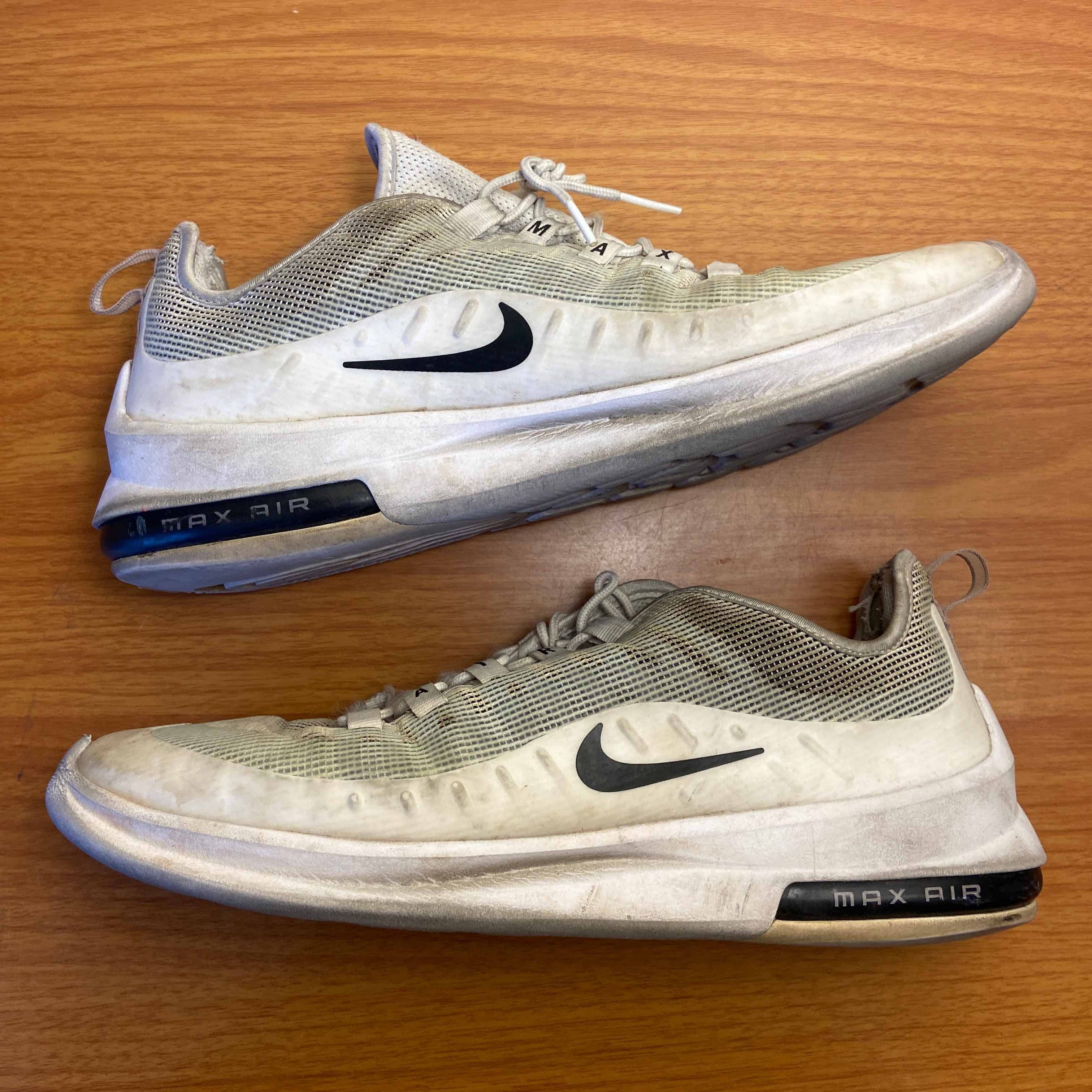 nike air max axis off white