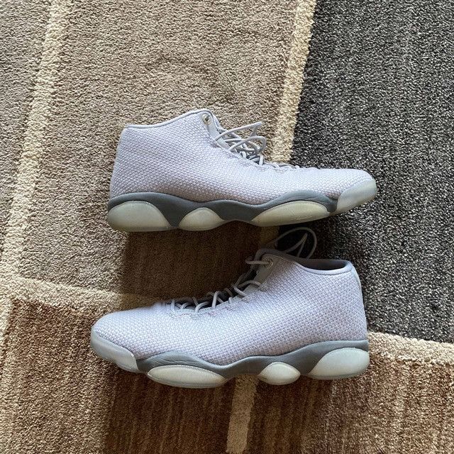 jordan horizon low white