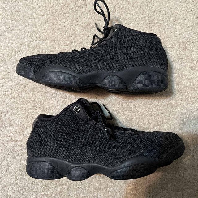 nike air jordan horizon low triple black