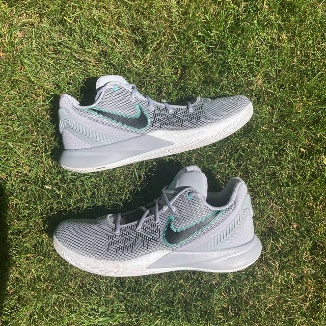 Kyrie flytrap clearance 2 wolf grey