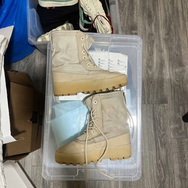 Yeezy cheap 950 price