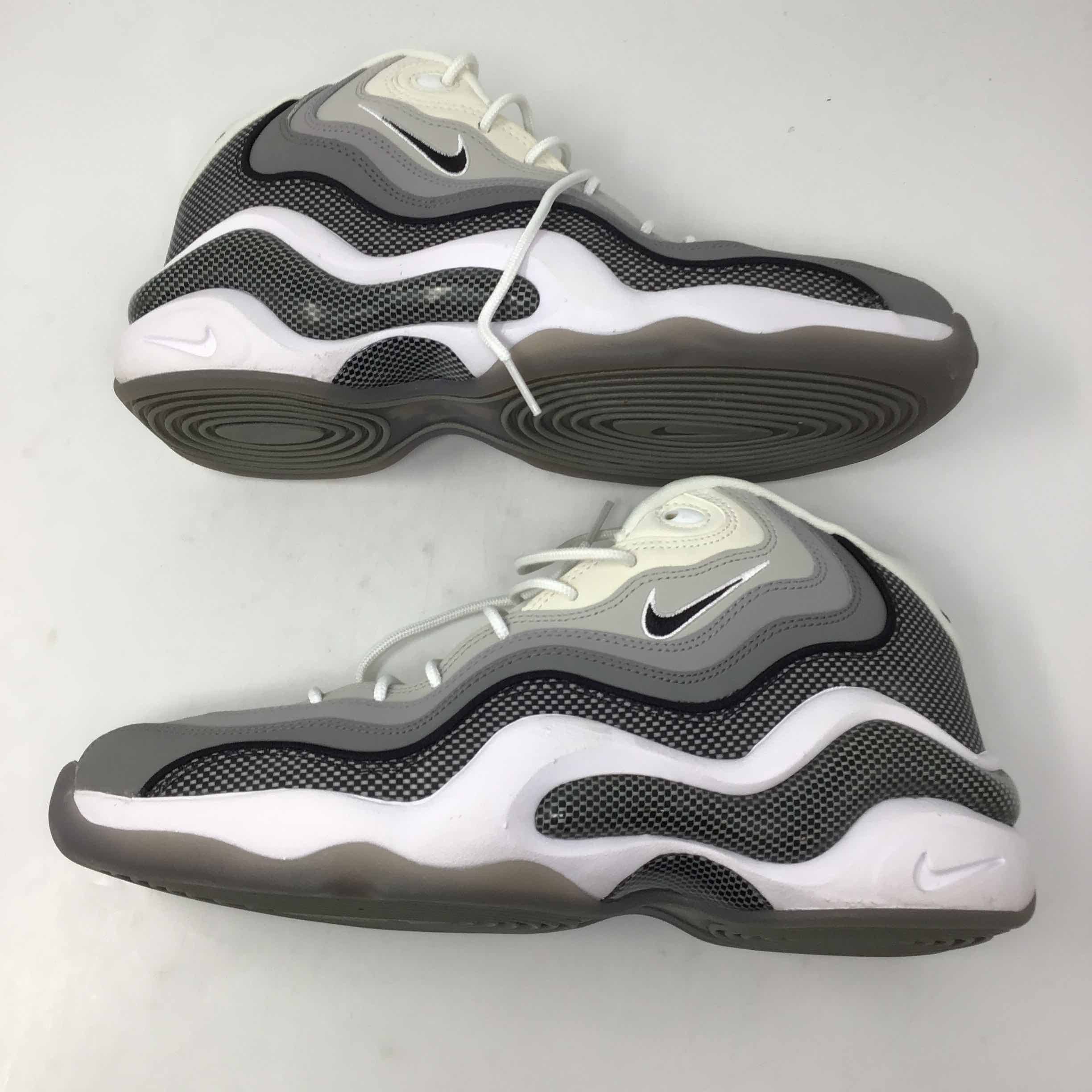 Buy Air Zoom Flight 96 Shoes: New Releases & Iconic Styles