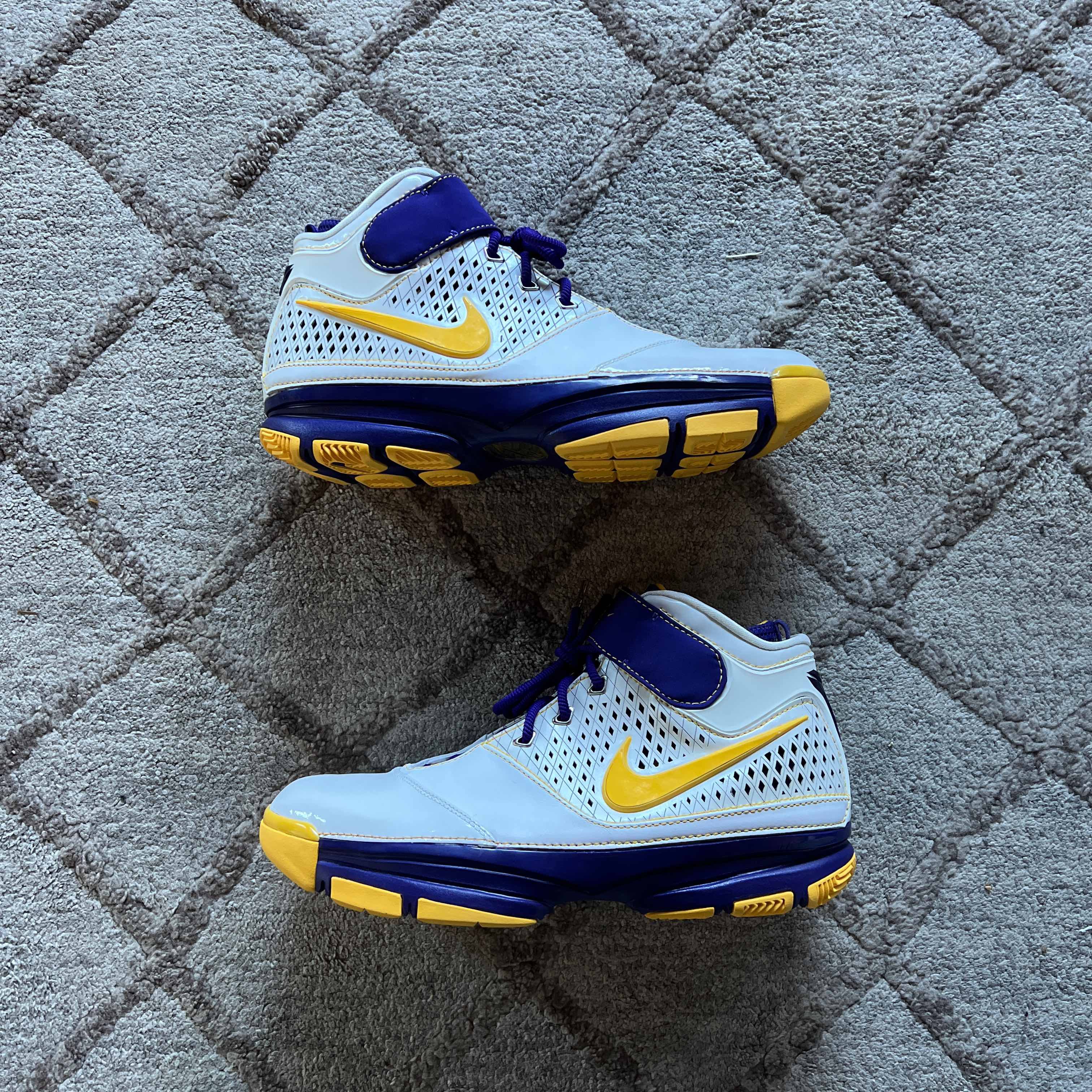 Buy Zoom Kobe 2 Shoes: New Releases & Iconic Styles | GOAT Buy Zoom Kobe 2 Shoes: New Releases & Iconic Styles | GOAT