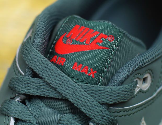 NIKE NIKE AIR MAX 1 ESSENTIAL 'HASTA'