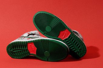 Buy Concepts x Dunk High Premium SB 'Ugly Christmas Sweater' - 635525 036 |  GOAT