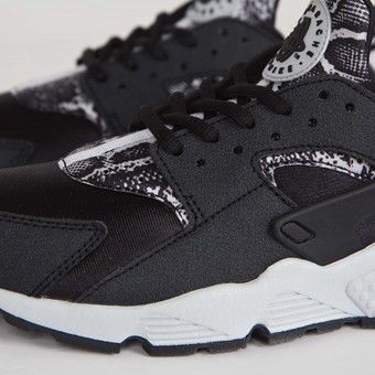 Black customised deals huaraches