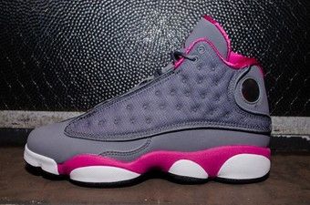 Womens jordan retro 13 black 2024 and pink