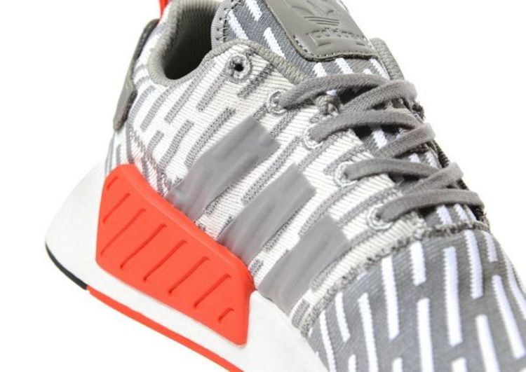 Nmd r2 hot sale jd sports