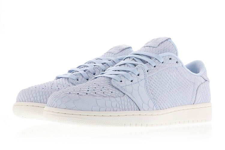 air jordan 1 retro low ns ice blue