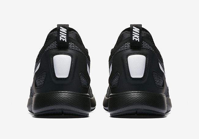 NIKE WMNS DUEL RACER