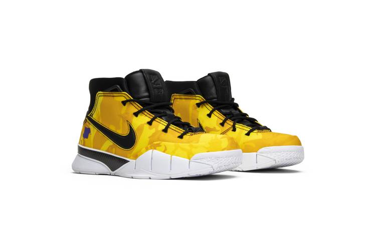 kobe 1 black and yellow