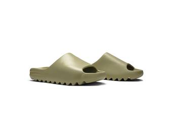 olive green yeezy slides