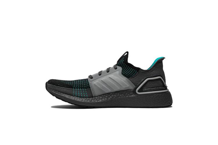 ultraboost 19 black grey