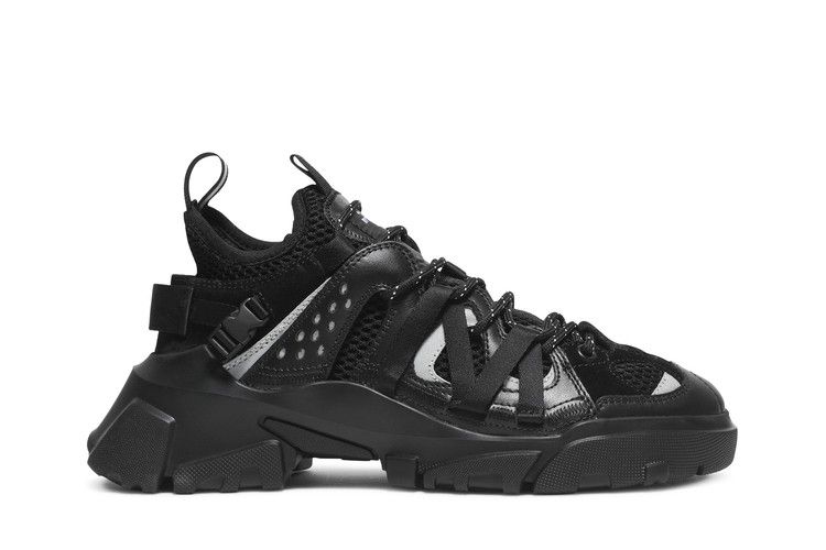 mcq descender black