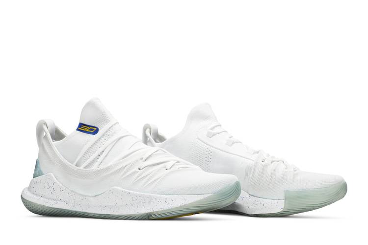 Curry 5 Low 'Triple White' | GOAT