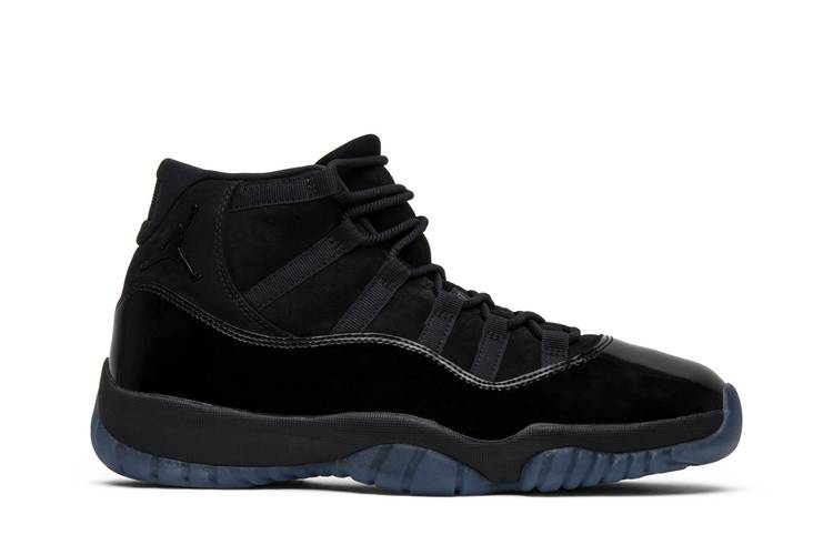 Aggregate 86+ cap and gown jordans latest