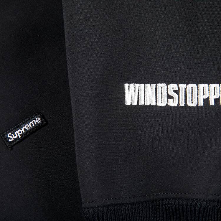 Supreme WINDSTOPPER Zip Up Hooded Sweatshirt (FW22) BlackSupreme  WINDSTOPPER Zip Up Hooded Sweatshirt (FW22) Black - OFour