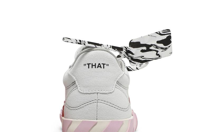 Off-White c/o Virgil Abloh Low Vulcanized Sneakers in Pink