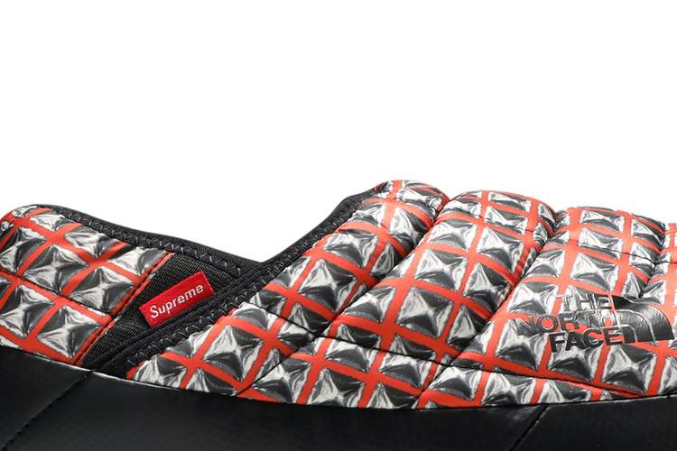 Buy Supreme x Traction Mule 'Red Studded Print' - SUPREME TNF MULE