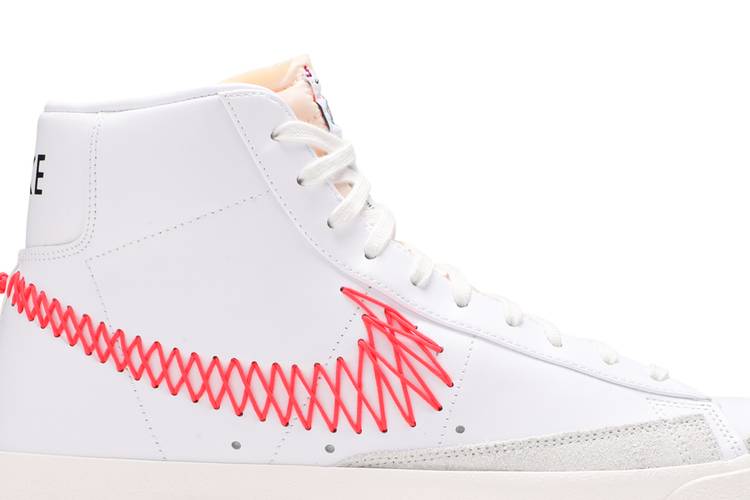 NIKE embroiders a zig-zag red swoosh in latest blazer mid'77 vintage shoe