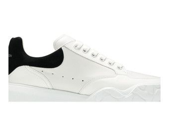ALEXANDER MCQUEEN ロコハッチハネルショツ 677349RSJ65 1003 Buy Alexander McQueen Oversized Court Trainer 'White Black