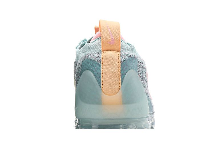 vapormax light dew