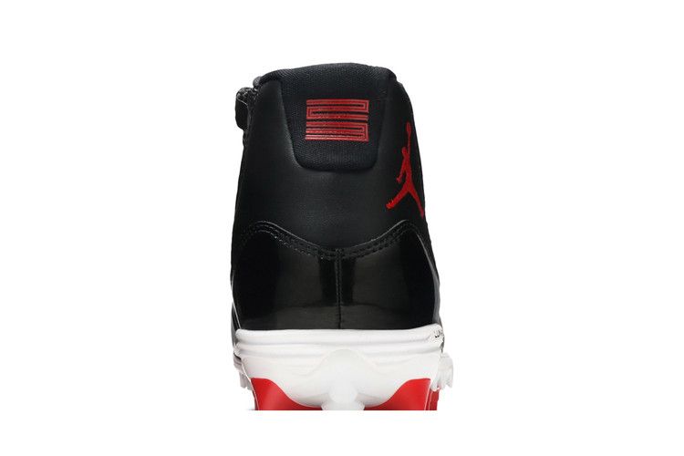 Jordan 11 outlet bred cleats