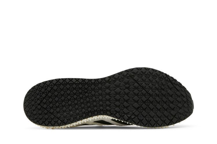 4DFWD 'White Black' | GOAT
