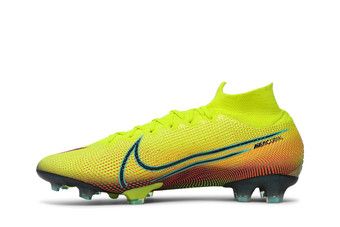 超美品　MercurialSuperFlyCR7 BornLeader 美品MercurialSuperFlyCR7 BornLeader