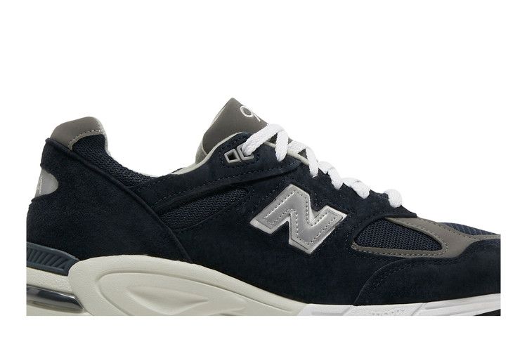 Buy New Balance 990v2 Made in USA 