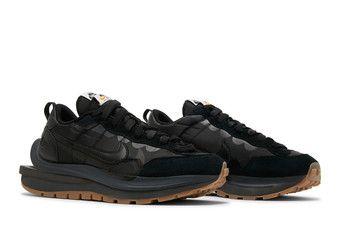 Nike waffle sacai on sale black