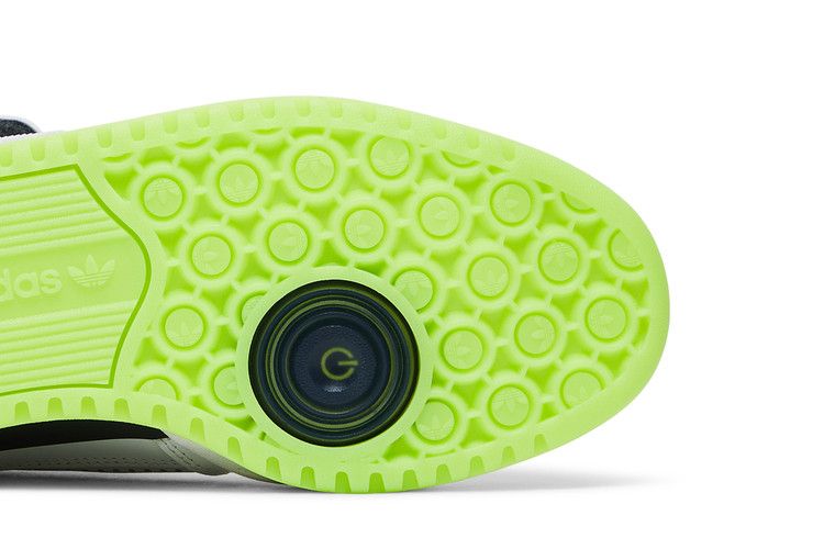 Xbox 360 X Adidas Forum Mid '20th Anniversary'