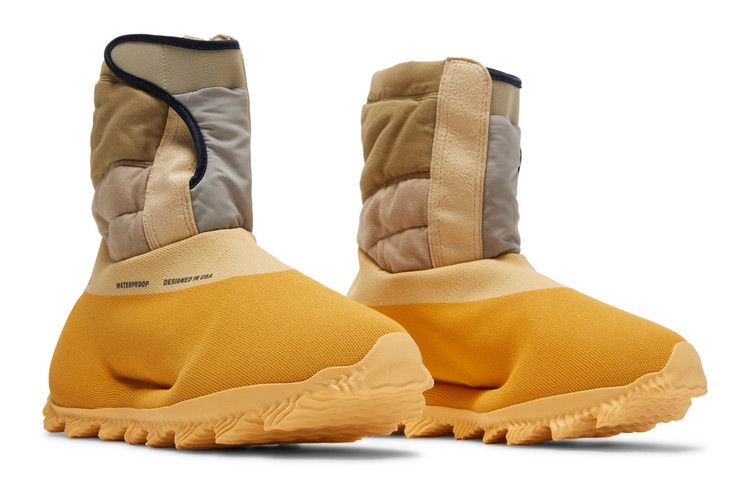 Yeezy store knit boots