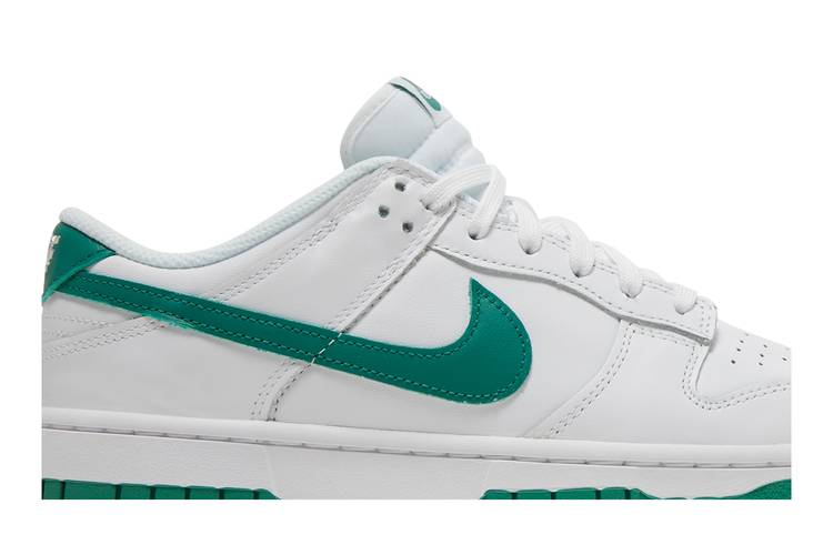 nike dunk low lucky green