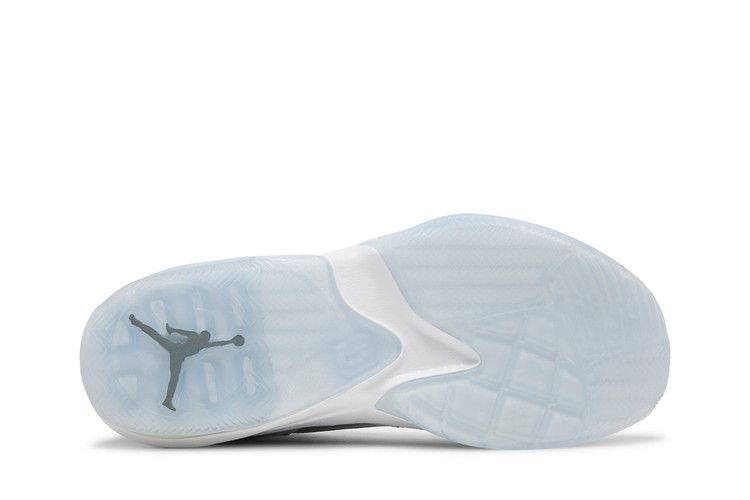 Air Jordan Max Aura 3 Wolf Grey