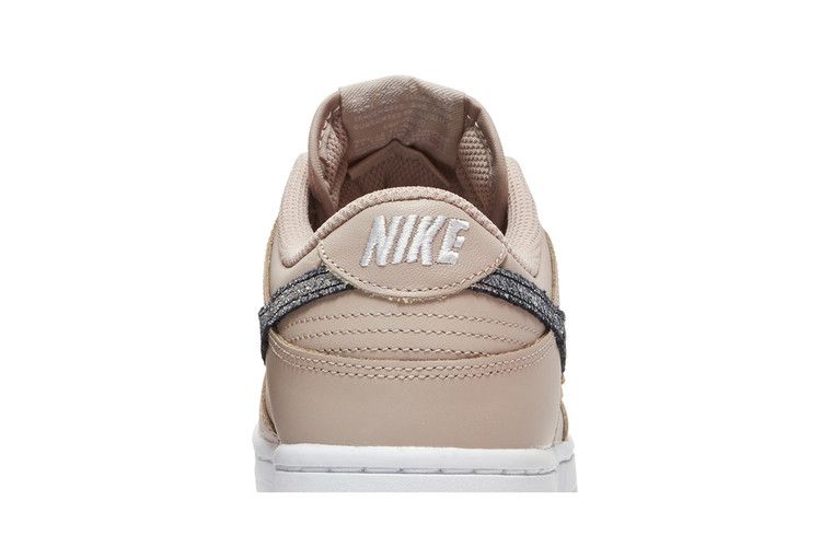 Buy Wmns Dunk Low SE 