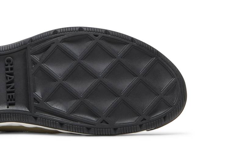 Buy Chanel Wmns Velvet Calfskin & Mixed Fibers Sneaker 'Ivory 