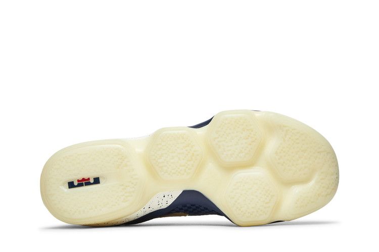 Buy LeBron 14 Low 'USA' - 878636 400 | GOAT