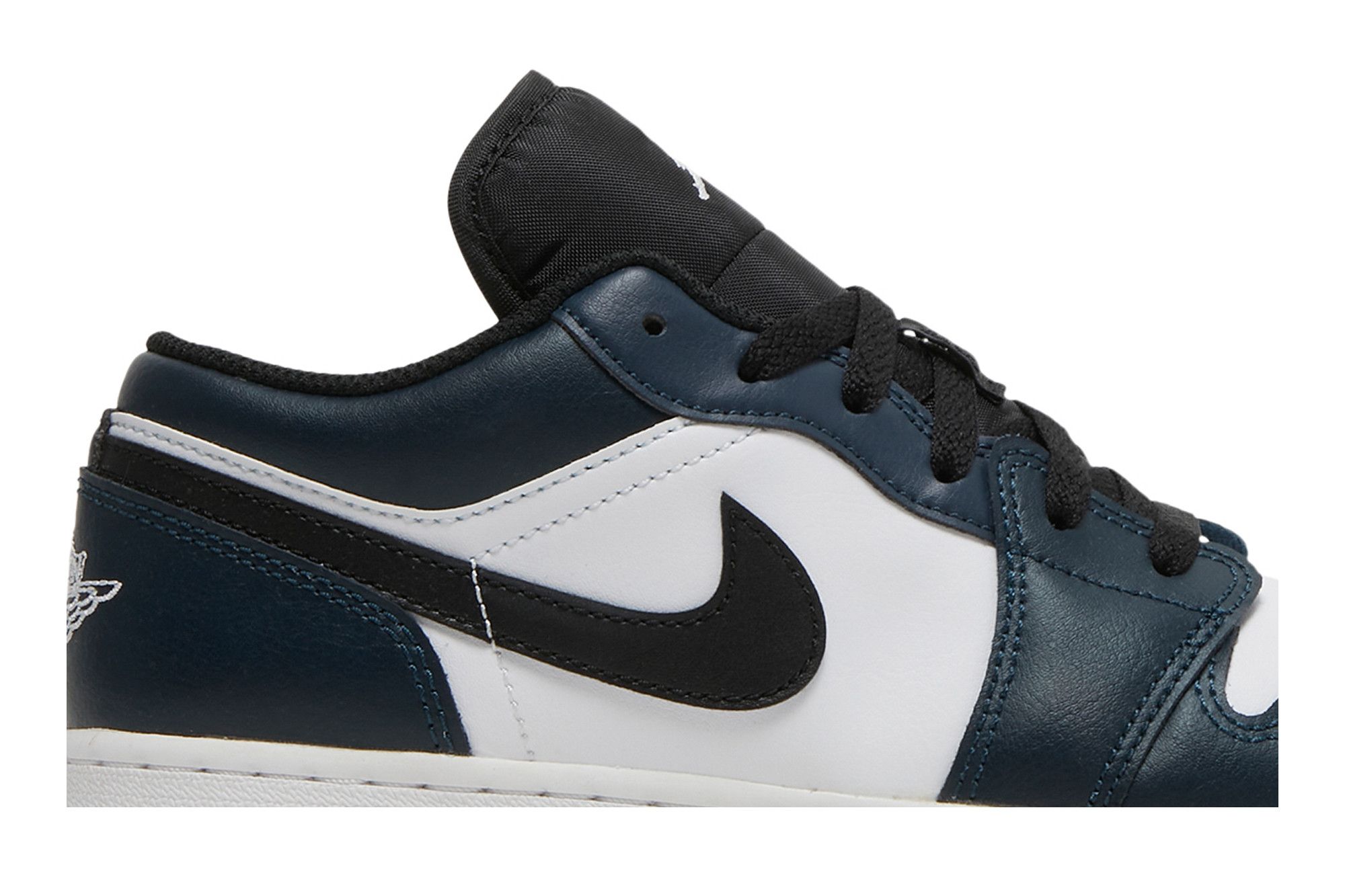 Pre-owned Air Jordan 1 Low Gs 'armory Navy' In Blue