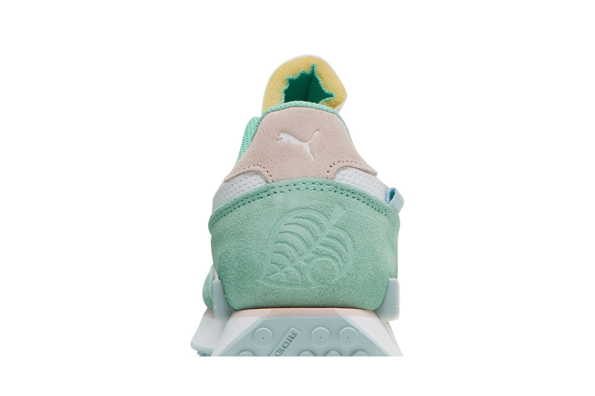 Pre-owned Puma Animal Crossing X Future Rider Big Kid 'new Horizons' In Cream