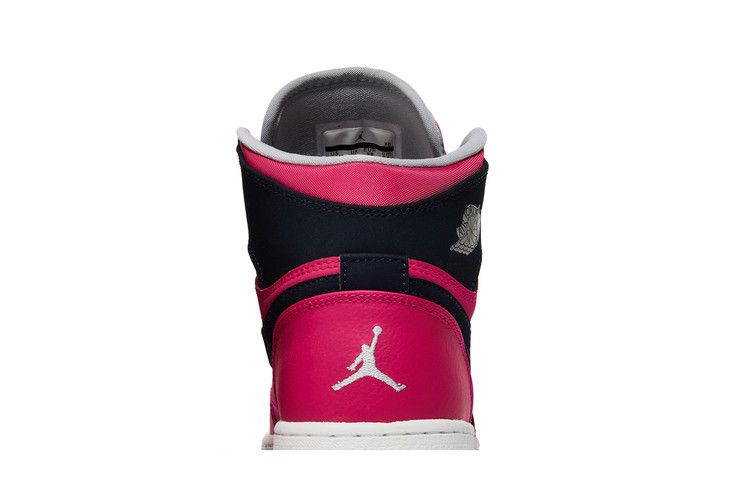 Jordan 1 retro on sale high black vivid pink