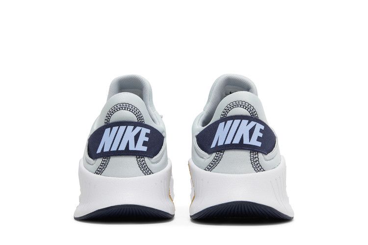 Wmns Free Metcon 4 'pure Platinum Metallic Gold Coin'