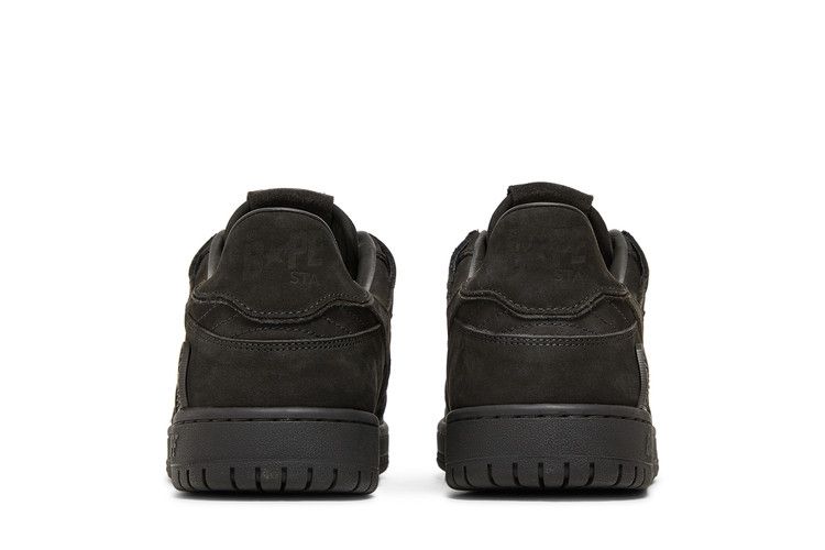 triple black sk8stas