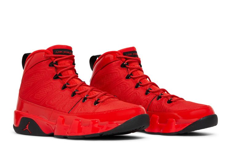 Black and red store jordan retro 9