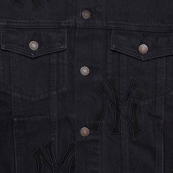 Supreme x New York Yankees Denim Trucker Jacket Washed Black Men's